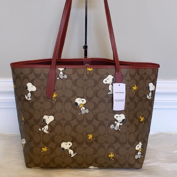 NWT💃Coach X Peanuts City Tote in Signature Canvas with Snoopy Woodstock Print - Picture 4 of 12